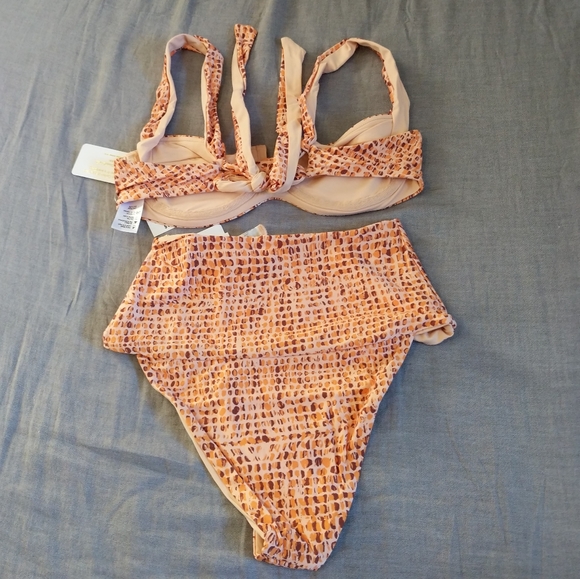 L*Space Camellia Top Desi Bottom Bikini Set Wild Bunch Print - Picture 7 of 9